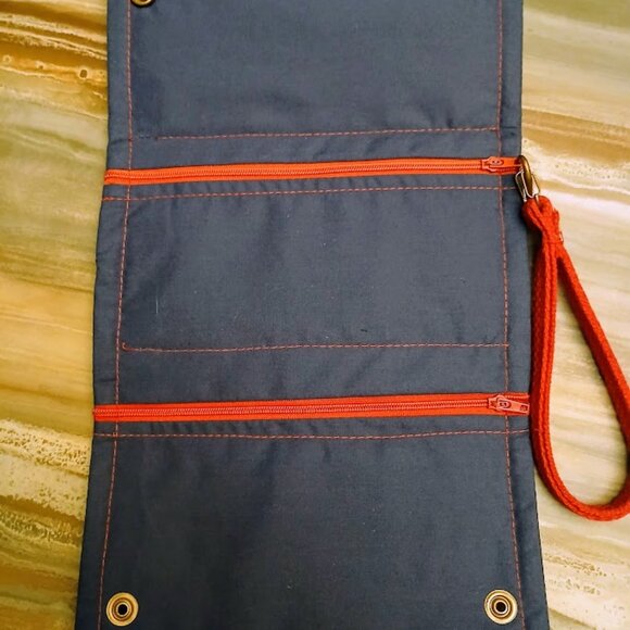 New Southwestern Clutch Wristlet Wallet Red Blue Geometric Trifold Zip Pouch - Picture 5 of 8